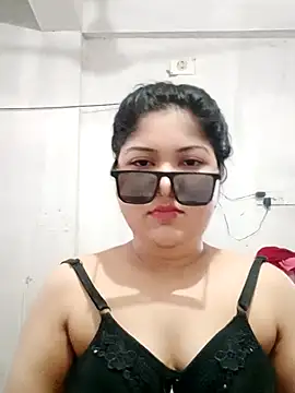 Snapshot of Nusrat-N chatting on September 29, 2025, 1:55 am Nusrat-N online show from September 29, 2025, 1:55 am