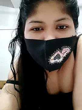 Snapshot of Nusrat-N chatting on November 12, 2025, 2:01 am Nusrat-N online show from November 12, 2025, 2:01 am