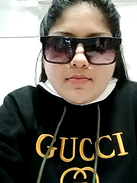 Snapshot of Nusrat-N chatting on December 18, 2025, 5:46 am Nusrat-N online show from December 18, 2025, 5:46 am