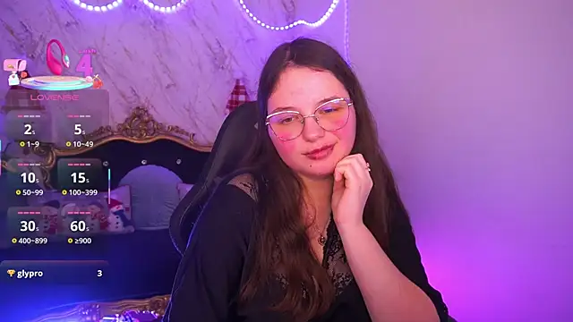 Snapshot of SophieDreamss chatting on December 21, 2025, 2:46 pm SophieDreamss online show from December 21, 2025, 2:46 pm