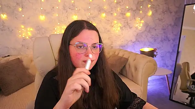 Snapshot of SophieDreamss chatting on March 11, 2026, 8:48 pm SophieDreamss online show from March 11, 2026, 8:48 pm