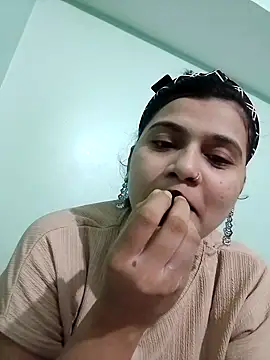 Snapshot of Kavya-Tiwari chatting on October 7, 2025, 5:32 pm Kavya-Tiwari online show from October 7, 2025, 5:32 pm