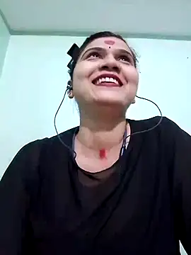 Snapshot of Kavya-Tiwari chatting on October 23, 2025, 6:50 pm Kavya-Tiwari online show from October 23, 2025, 6:50 pm