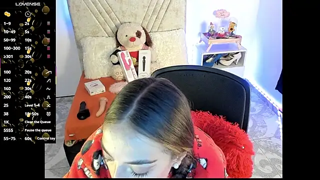 Mia Victoria22 online show from June 25, 2026, 2:44 am