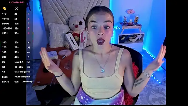 Mia Victoria22 online show from July 17, 2026, 2:18 am