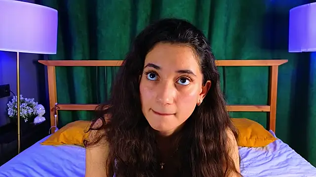 Snapshot of BettyMaldonado chatting on November 12, 2025, 7:09 am BettyMaldonado online show from November 12, 2025, 7:09 am