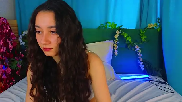 Snapshot of BettyMaldonado chatting on March 4, 2026, 6:19 am BettyMaldonado online show from March 4, 2026, 6:19 am