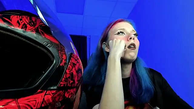 Snapshot of SakuraBliss chatting on November 9, 2025, 5:00 pm SakuraBliss online show from November 9, 2025, 5:00 pm