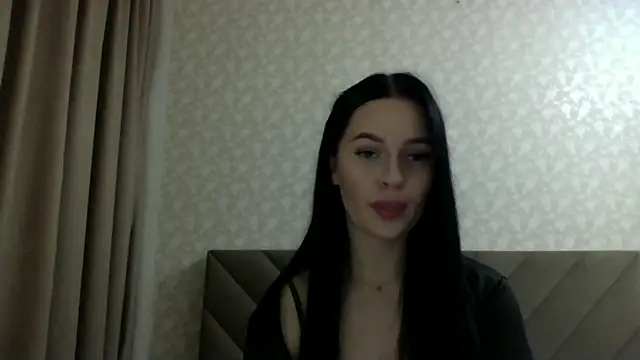 Lulii24 online show from October 1, 2025, 11:55 pm