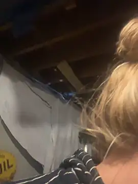 Snapshot of flavi1996 chatting on December 4, 2025, 5:21 pm flavi1996 online show from December 4, 2025, 5:21 pm