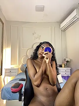 Snapshot of Anamonrroe chatting on November 14, 2025, 4:49 pm Anamonrroe online show from November 14, 2025, 4:49 pm