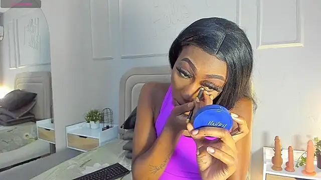 Snapshot of Anamonrroe chatting on February 4, 2026, 7:53 pm Anamonrroe online show from February 4, 2026, 7:53 pm