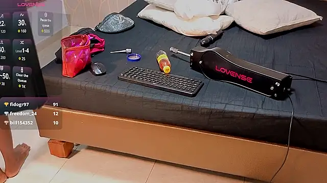 Snapshot of Anamonrroe chatting on March 8, 2026, 2:04 am Anamonrroe online show from March 8, 2026, 2:04 am