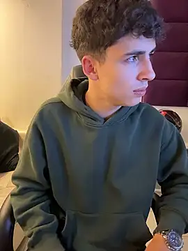 AdrianRinaldi online show from January 13, 2026, 8:03 pm