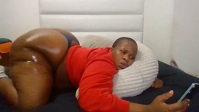 SexyNonnyy online show from May 1, 2026, 2:27 am