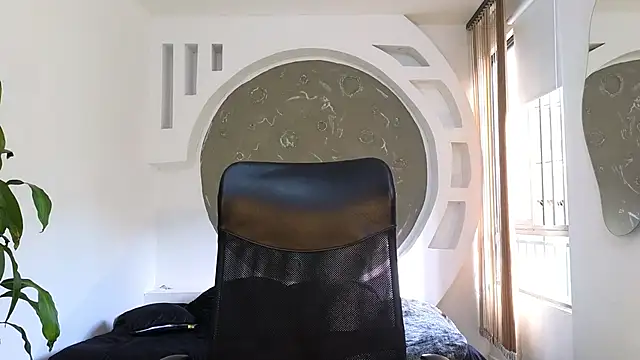 Rafael Mendezz online show from October 3, 2025, 8:28 pm