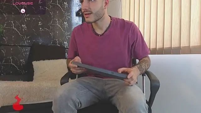 Snapshot of Rafael_Mendezz chatting on May 23, 2026, 8:46 pm Rafael Mendezz online show from May 23, 2026, 8:46 pm