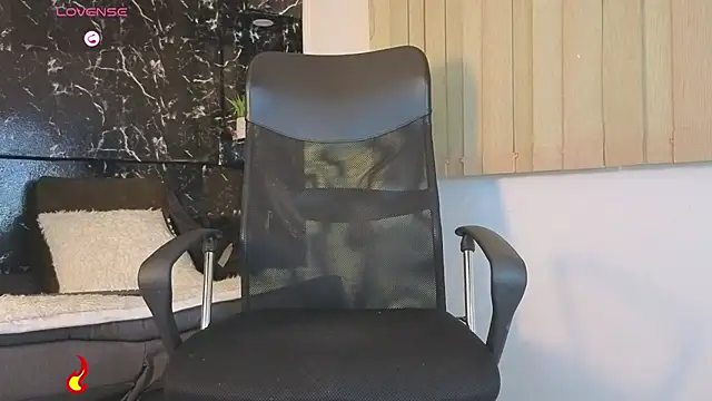 Snapshot of Rafael_Mendezz chatting on June 11, 2026, 12:32 am Rafael Mendezz online show from June 11, 2026, 12:32 am