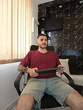Snapshot of Rafael_Mendezz chatting on July 10, 2026, 7:38 pm Rafael Mendezz online show from July 10, 2026, 7:38 pm