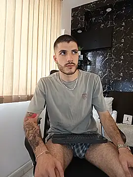 Snapshot of Rafael_Mendezz chatting on July 11, 2026, 8:11 pm Rafael Mendezz online show from July 11, 2026, 8:11 pm