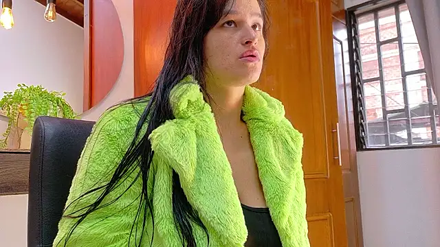 Jennifer Vega1 online show from February 15, 2026, 9:33 pm