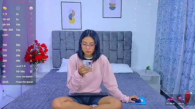 Soffia Konig  online show from February 21, 2026, 12:06 pm