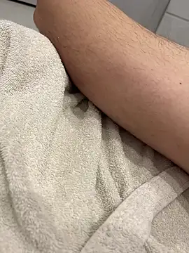 mathias67078 online show from January 14, 2026, 4:12 pm