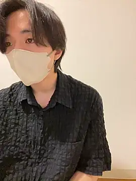 Snapshot of Yuma0718 chatting on November 19, 2025, 4:51 pm Yuma0718 online show from November 19, 2025, 4:51 pm