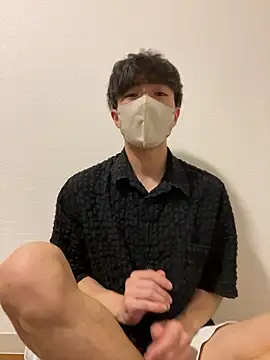 Snapshot of Yuma0718 chatting on November 29, 2025, 3:37 pm Yuma0718 online show from November 29, 2025, 3:37 pm