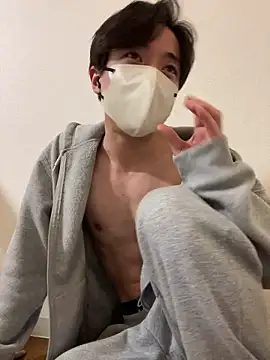 Snapshot of Yuma0718 chatting on February 5, 2026, 12:54 pm Yuma0718 online show from February 5, 2026, 12:54 pm