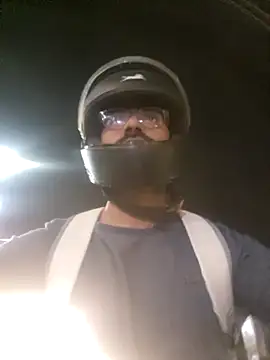 Snapshot of YoursThickDick chatting on November 7, 2025, 4:07 pm YoursThickDick online show from November 7, 2025, 4:07 pm