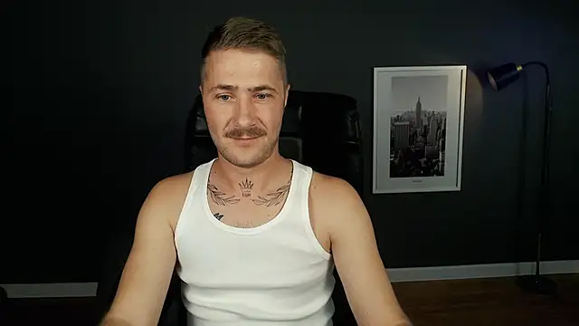 Snapshot of Mr_At_ chatting on September 19, 2025, 7:21 am Mr At online show from September 19, 2025, 7:21 am