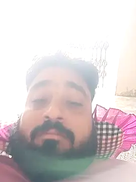 Snapshot of Raju_fuckerr chatting on October 4, 2025, 7:28 am Raju fuckerr online show from October 4, 2025, 7:28 am