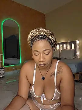 Snapshot of Naomi_jhonson chatting on May 29, 2026, 2:48 pm Naomi jhonson online show from May 29, 2026, 2:48 pm