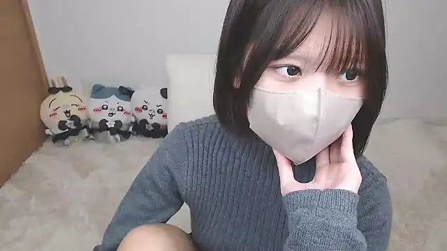 Snapshot of yuna_rin chatting on December 18, 2025, 11:16 am yuna rin online show from December 18, 2025, 11:16 am