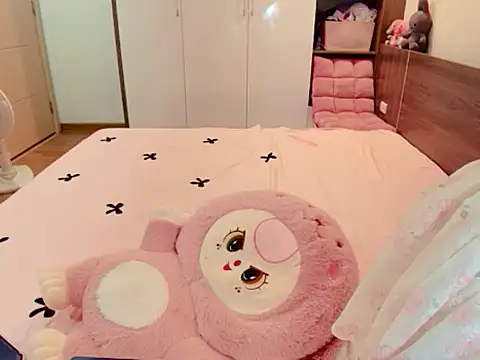 Snapshot of JunCii_9x chatting on November 8, 2025, 2:23 am JunCii 9x online show from November 8, 2025, 2:23 am