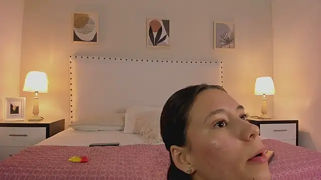 Snapshot of scarlettTease_ chatting on February 25, 2026, 1:59 am scarlettTease online show from February 25, 2026, 1:59 am