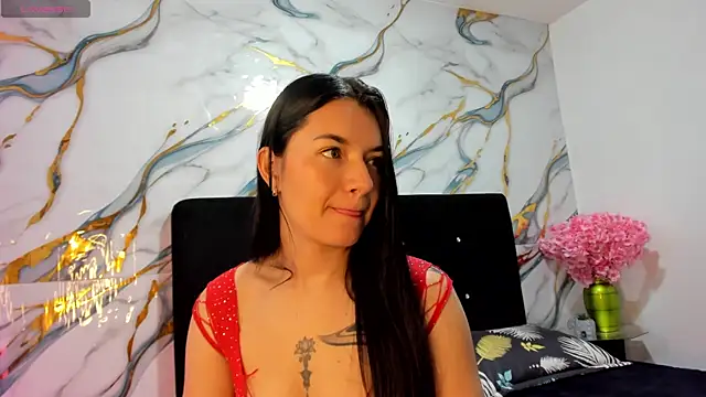 RoxanaBorns  online show from June 27, 2026, 9:14 am