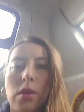 Scarlett Pink Rose online show from November 18, 2025, 6:01 pm