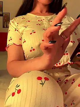 Snapshot of OnlyRima chatting on September 24, 2025, 9:51 pm OnlyRima online show from September 24, 2025, 9:51 pm