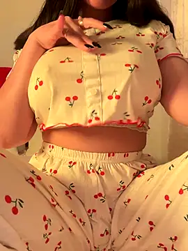 Snapshot of OnlyRima chatting on October 5, 2025, 12:47 pm OnlyRima online show from October 5, 2025, 12:47 pm