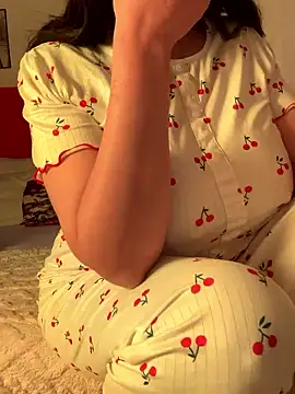 Snapshot of OnlyRima chatting on November 27, 2025, 9:28 pm OnlyRima online show from November 27, 2025, 9:28 pm