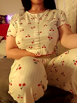 Snapshot of OnlyRima chatting on January 8, 2026, 10:06 am OnlyRima online show from January 8, 2026, 10:06 am