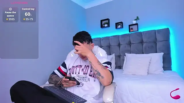 Thomas moon online show from January 15, 2026, 12:54 pm