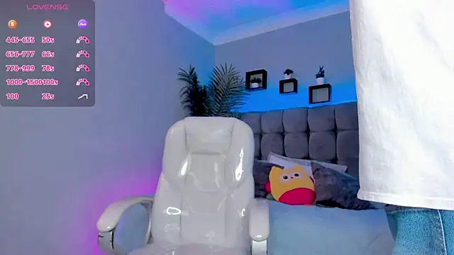Thomas moon online show from June 20, 2026, 1:36 pm