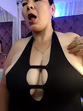 Sussan   online show from October 7, 2025, 11:51 am