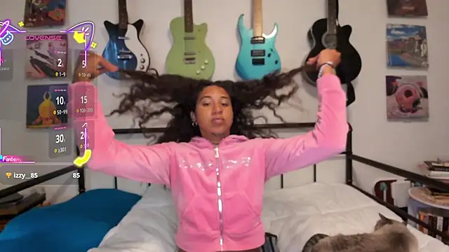 onlystrings online show from April 30, 2026, 11:42 pm