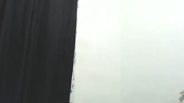 Snapshot of Penelope77 chatting on September 13, 2025, 6:35 am Penelope77 online show from September 13, 2025, 6:35 am