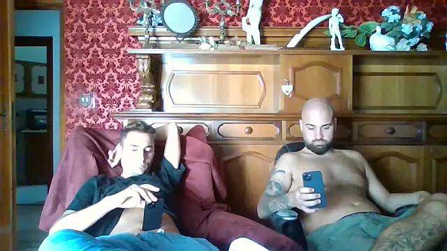 Snapshot of Torissimo92 chatting on September 14, 2025, 10:36 am Torissimo92 online show from September 14, 2025, 10:36 am