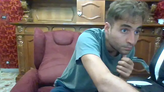 Snapshot of Torissimo92 chatting on September 15, 2025, 7:47 pm Torissimo92 online show from September 15, 2025, 7:47 pm